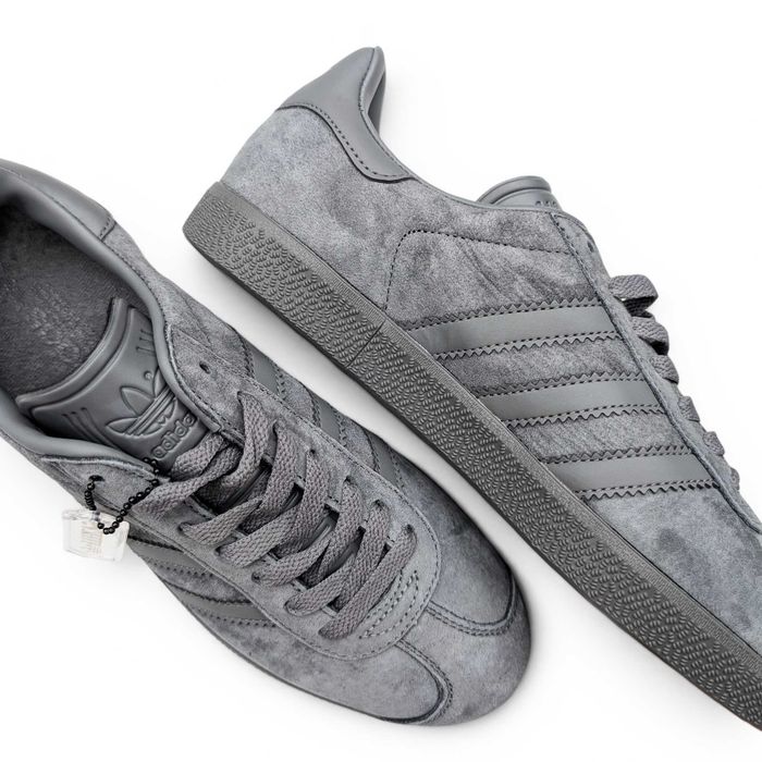 Чоловічі кросівки Adidas Gazelle графіт