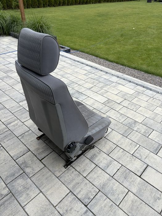 Fotel kierowcy mercedes w201 szary