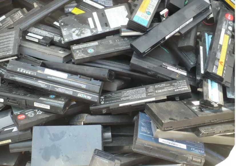 Baterie laptopowe 50 sztuk mix na pozyskanie ogniw 18650