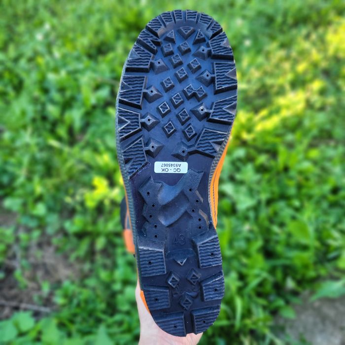 Сапоги бензопильшіка Husqvarna робочі чоботи