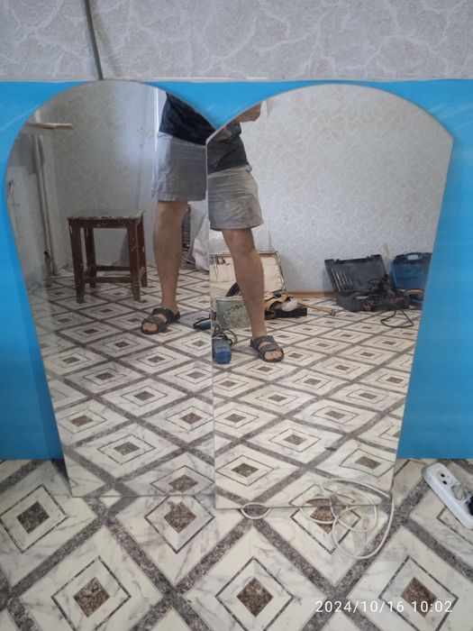 Продам два дзеркала