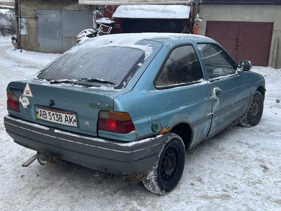 Ford escort 1.4 бензин