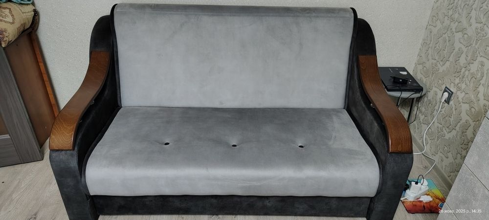 Продам новий диван