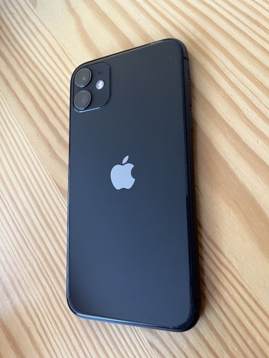 iPhone 11, 128 GB stan idealny, bateria 83%