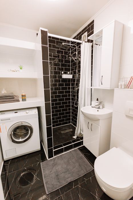 Black&White Нова стильна квартира вул.Київська новий мкрн. Подобово