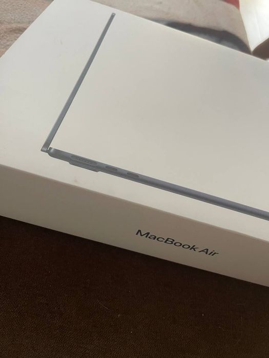 MacBook AirM2 (2022)/24 GB RAM/1 TB SSD/Stan idealny/91% bateria