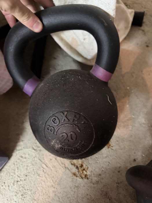 Kettlebells e wallballs447091824919859202