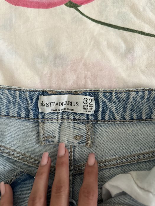 Короткі джинсові шорти