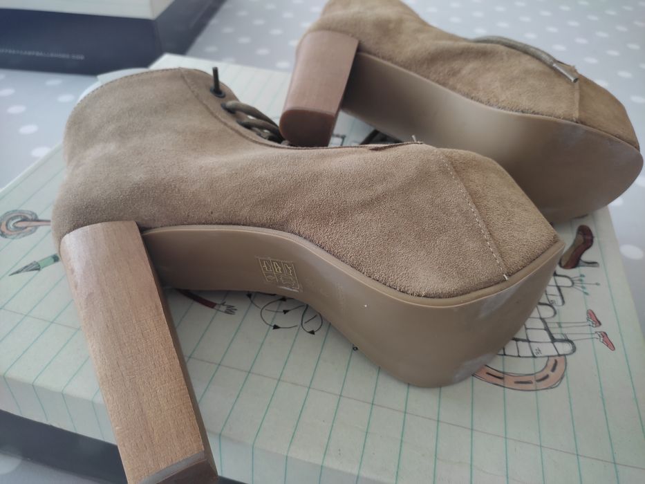 Botins Jeffrey Campbell Lita