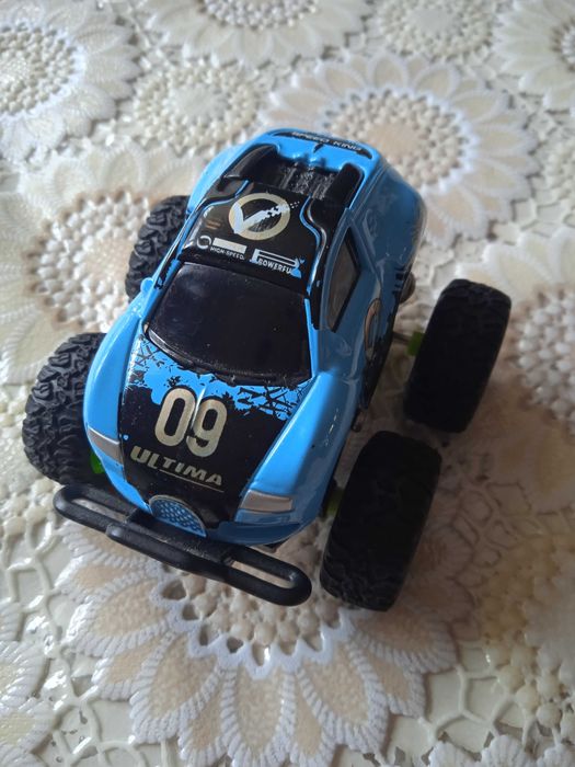 Машинка инерционная