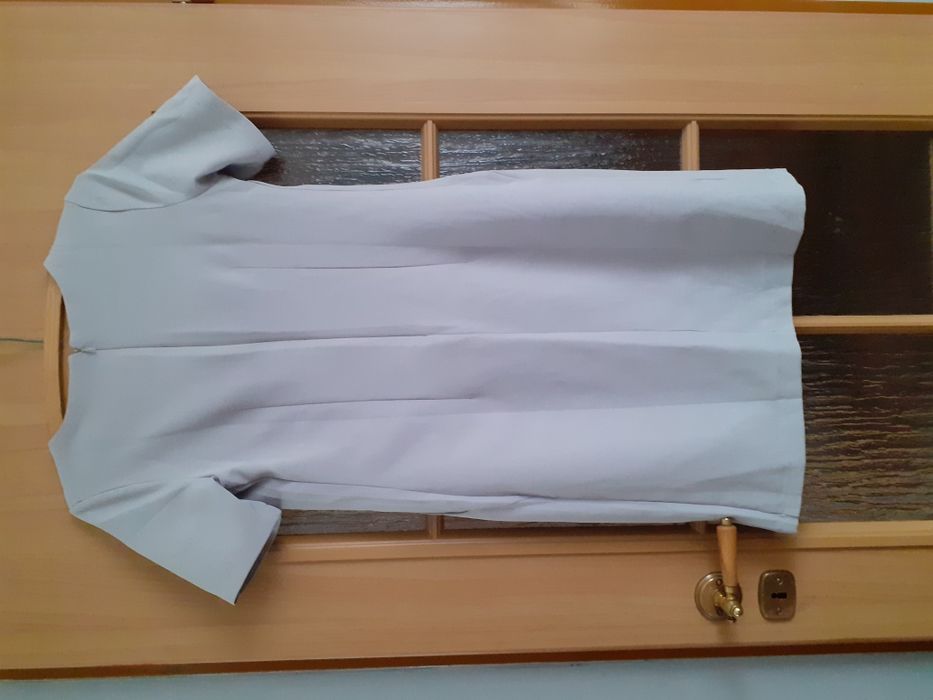 Sukienka z kieszeniami