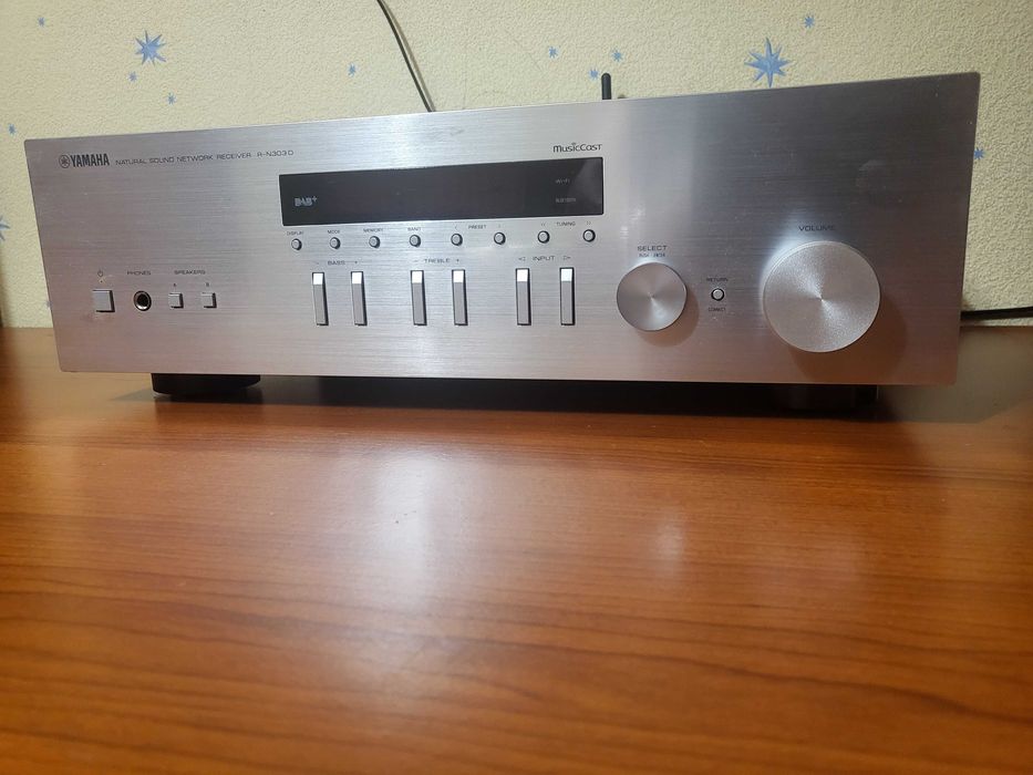 Yamaha musiccast R-N303D