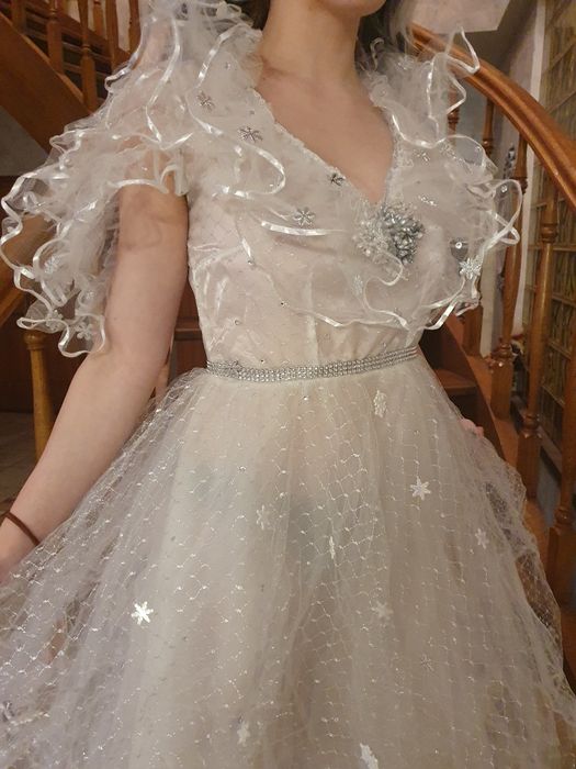 Przebranie kostium królowa śniegu, lodowa księżniczka ok. M