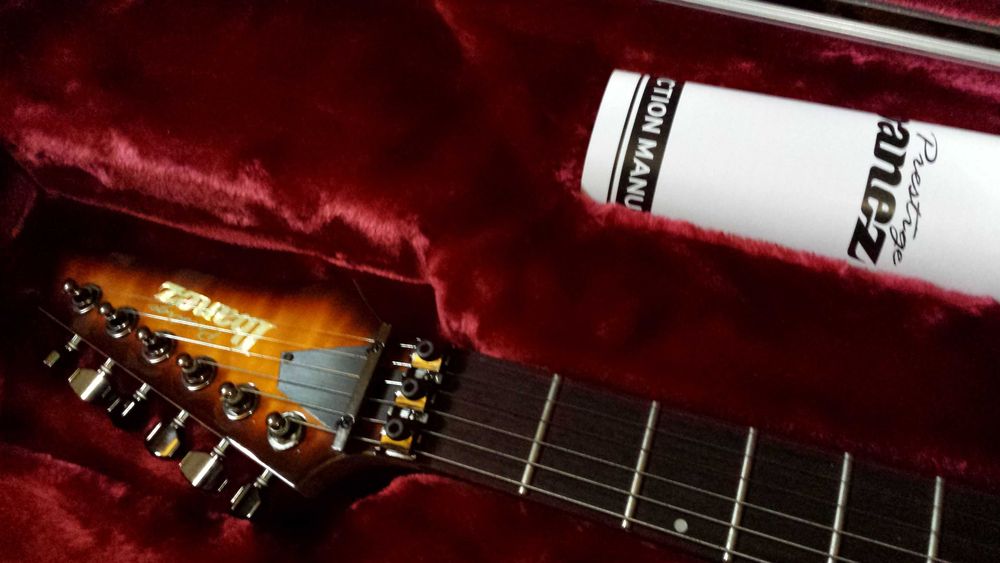 guitarra Ibanez Prestige S5570Q RBB