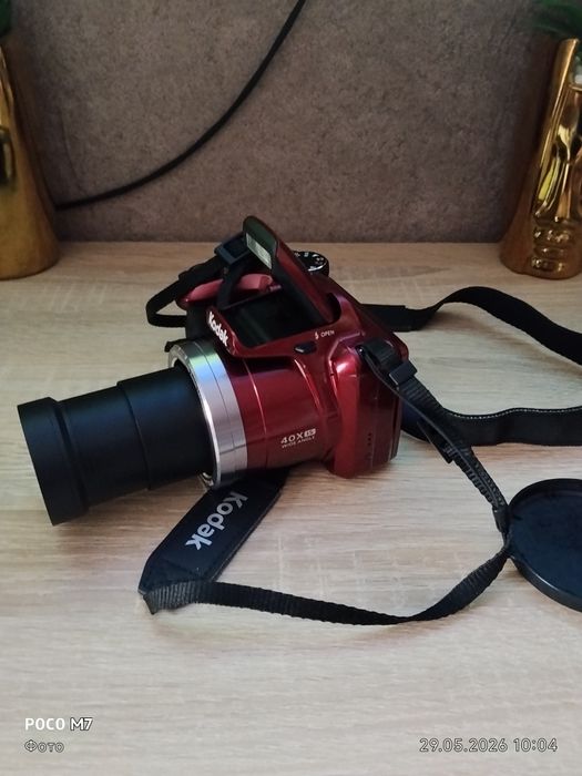 Цифрова камера Kodak AZ401 Red