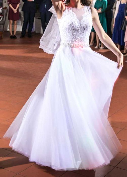 Suknia ślubna XS księżniczka biała koronka perły