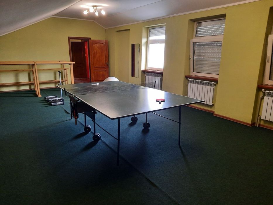 Продається просторий будинок з прибудовон(окремий вхід)