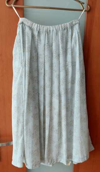 błękitna spódniczka maxi w białe kwiaty M / 38 / 10