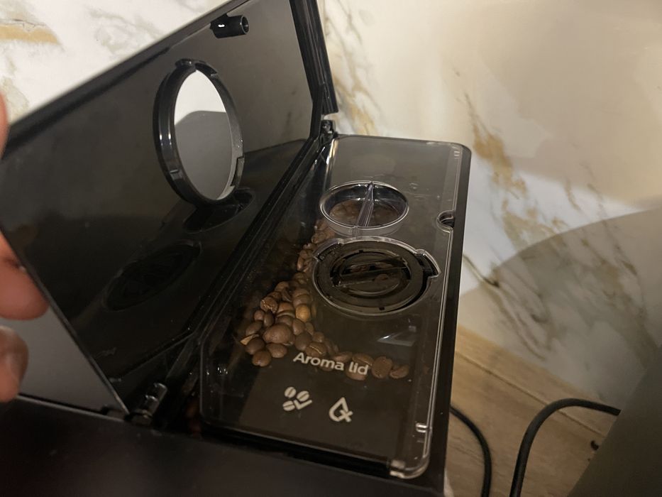 Кавоварка Saeco  lncanto