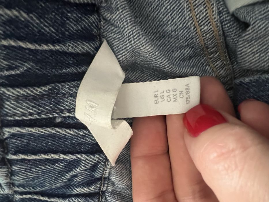 Продам шорти джинсові H&M