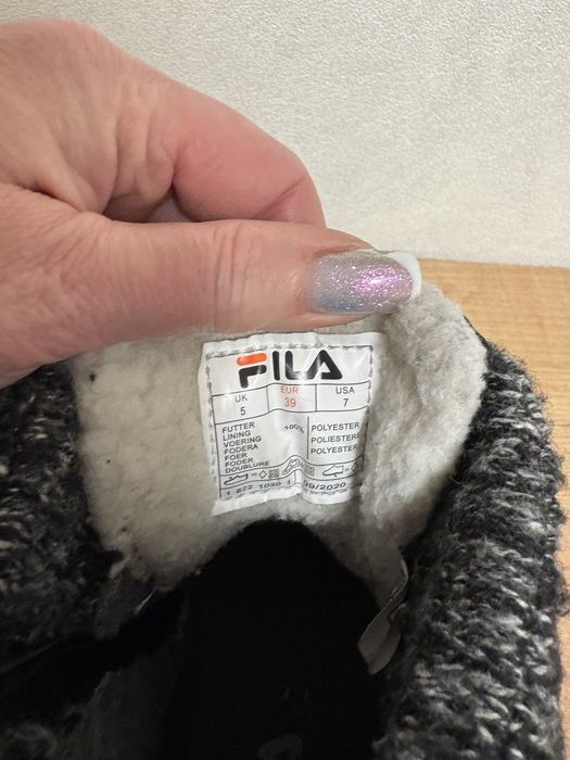 Продам зимові черевики оригінальні від FILA