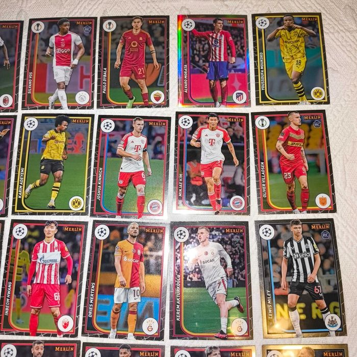 47 Cartas Topps Merlin 2024