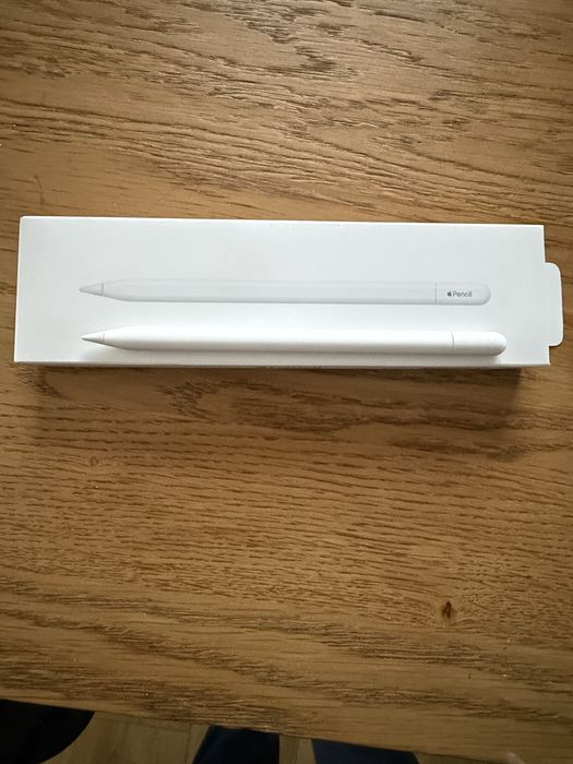 Tablet Aplle iPad Air 11 M3 ! Z Magic Keybord i rysikiem w zestwie
