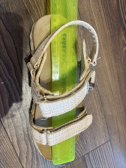 Літнє взуття 31 32 35 босоніжки, crocs , steve madden
