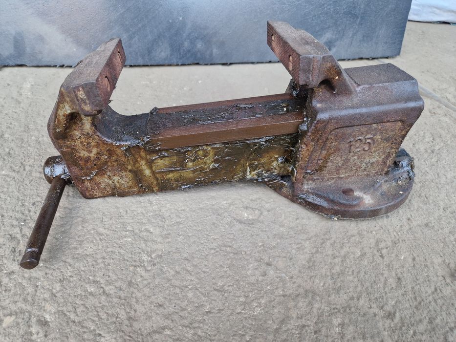 Solidne imadło – 15,3 kg