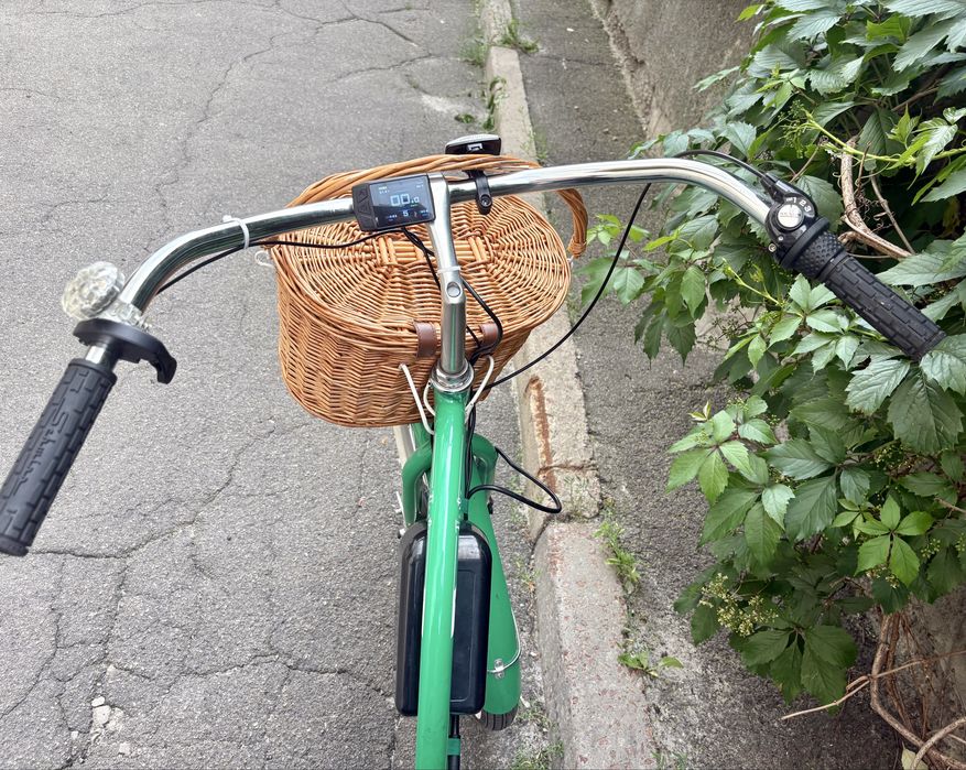 Eeлектровелосипед міський зелений Schwinn Fiesta в ідеальному стані люкс класа як ретро