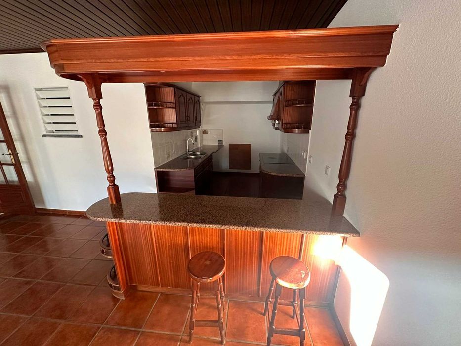 Vivenda T2 com estacionamento privado