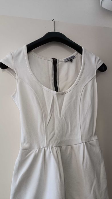 Vestido Bershka fecho