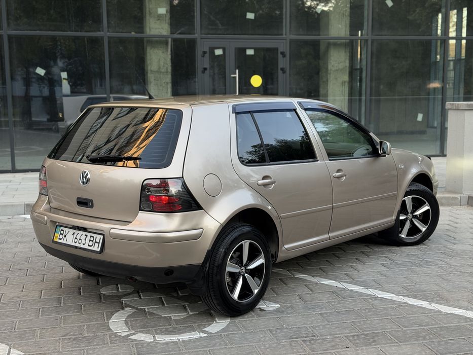 Продам Volkswagen Golf АВТОМАТ