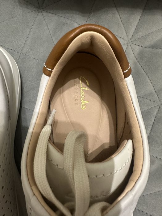 Buty damskie ze skóry  Clarks