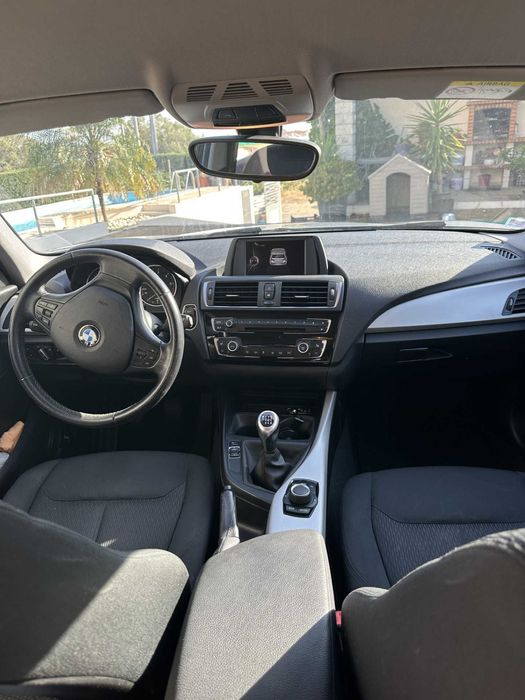Vendo veículo BMW 116D