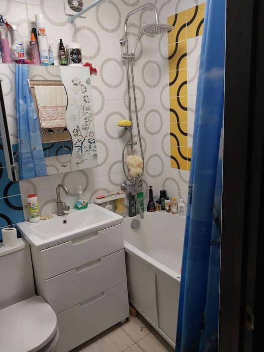 Продам 2 квартиру в центре