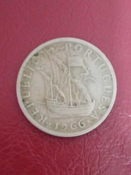 1966 5 Escudos Coin