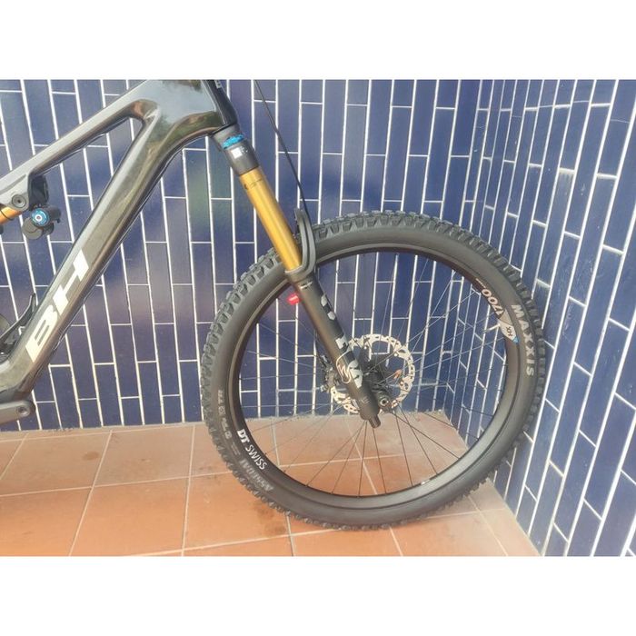 Bh de topo com avinox
