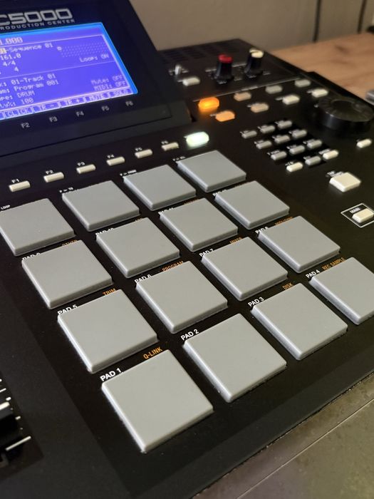Sampler Akai MPC 5000