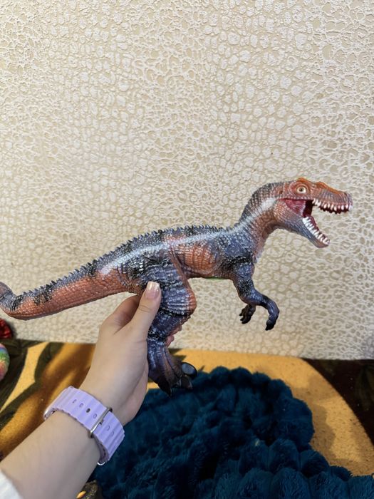 игрушки динозавры для мальчика