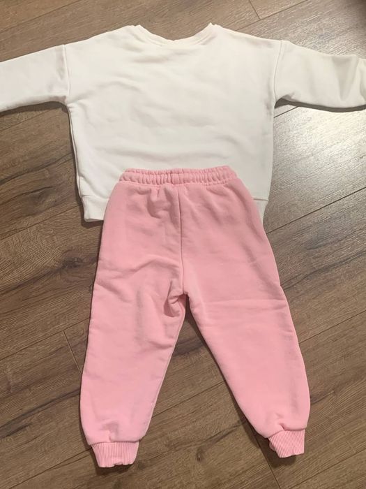 Костюмчик для дівчинки