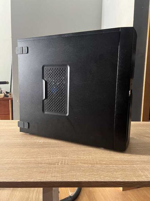 Computer (Tower Style) - Used in Good Condition64730277556227121