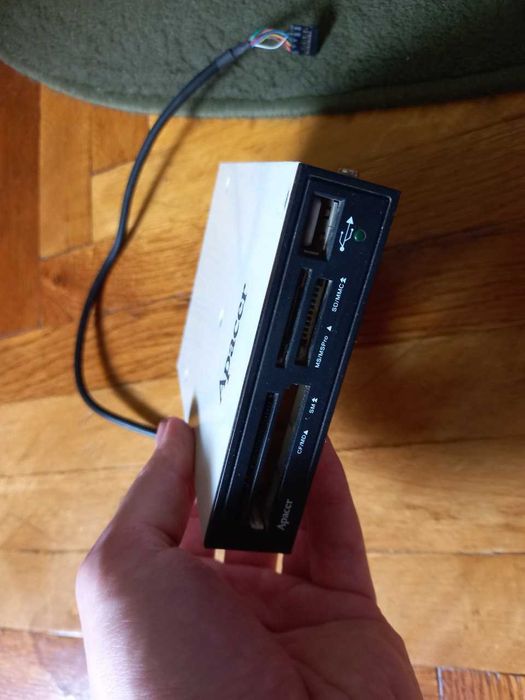 Монитор Samsung 731BF