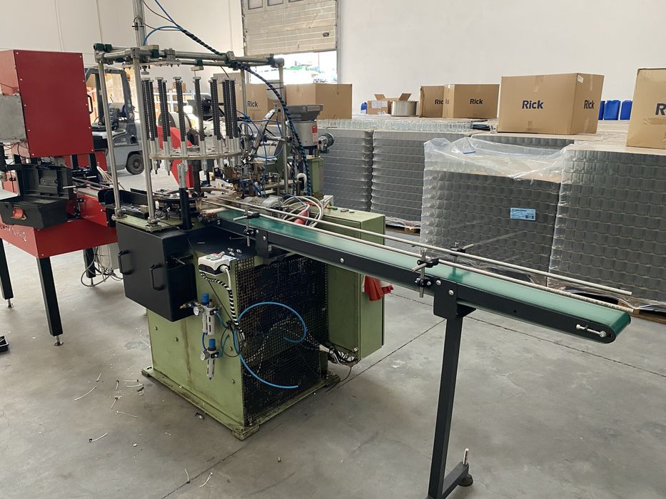 Linia do zalewania swiec zniczy wkladow