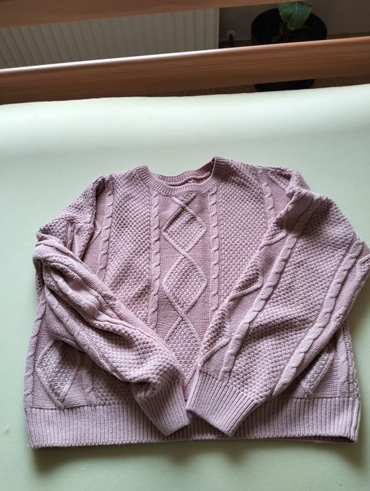 Damski sweterek Sinsay delikatny róż rozmiar s