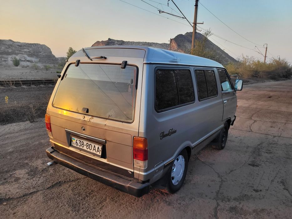 Nissan vanette 2.0 бензин механіка рама рисори