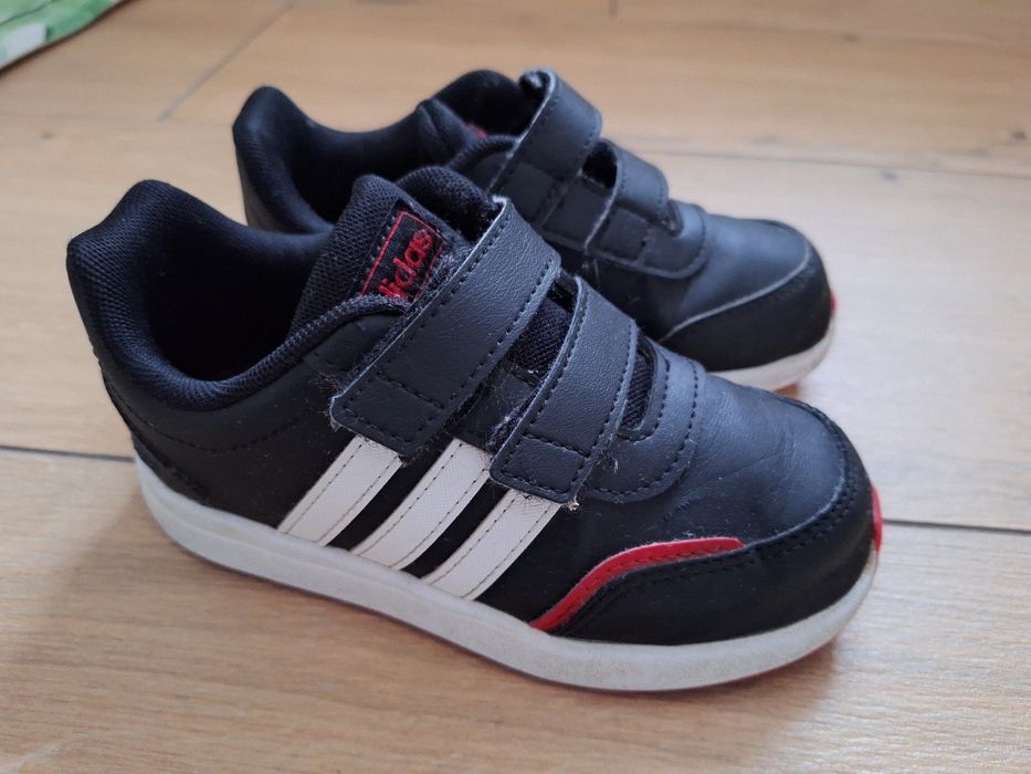 Sneakersy adidas vs switch 3 rozm. 26

Sneakersy VS SWITCH 3
adidadidas

Sneakersy VS SWITCH 3as

Sneakersy VS SWITCH 3 JR3637 Czarny
Sneakersy VS SWI