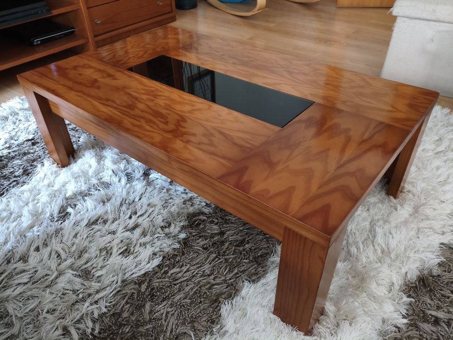Mesa de centro em pinho maciço