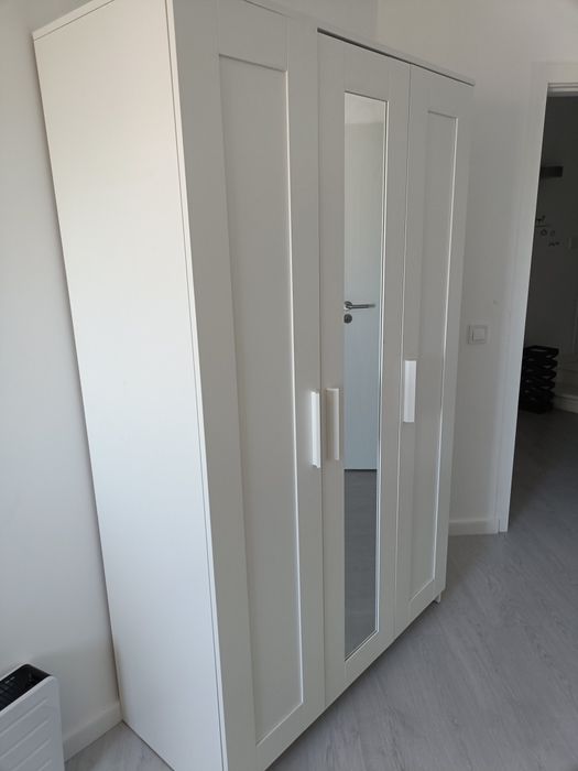 Roupeiro IKEA com pouco uso