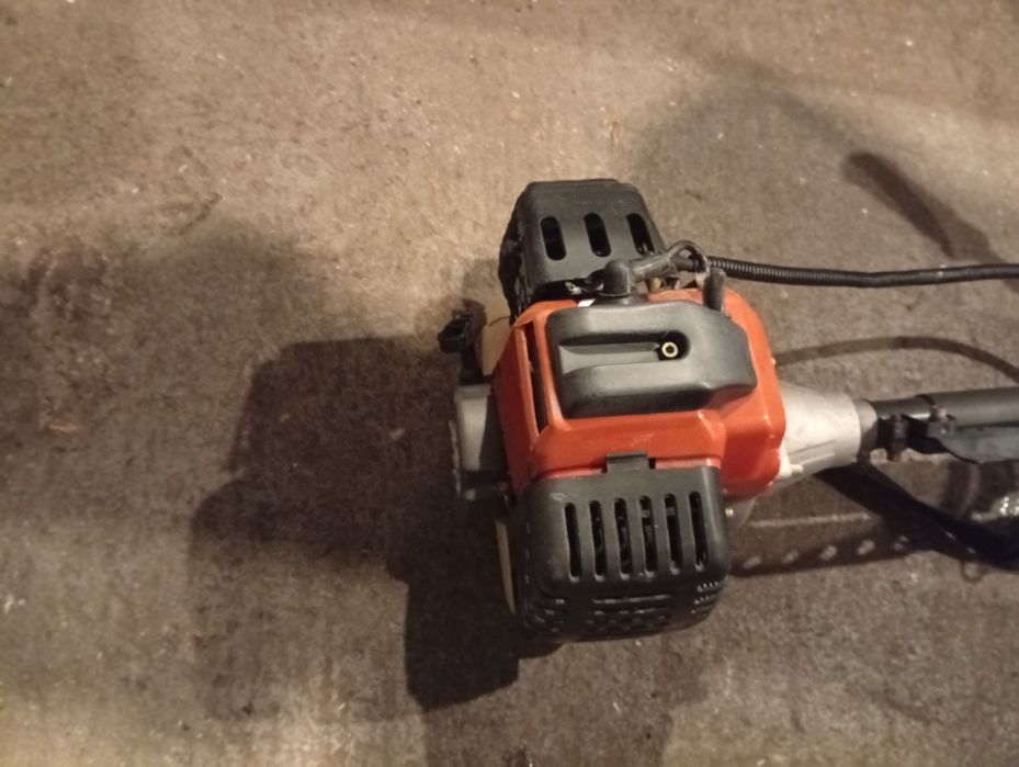 Kosa spalinowa Kraft Dele fy-bc415a